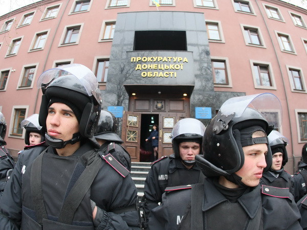 EU thông qua gói hỗ trợ trị giá 1 tỷ euro cho Ukraine ảnh 1