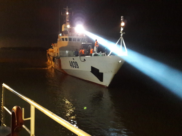 Bộ Công an chỉ đạo phối hợp chặt chẽ tìm kiếm máy bay gặp nạn ảnh 1