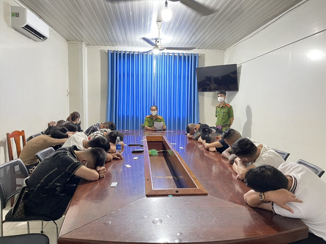 Bắt quả tang 17 đối tượng tàng trữ, sử dụng ma túy trong khách sạn ảnh 1