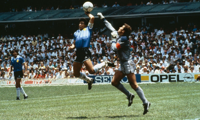 "Bàn tay của Chúa" của Maradona tại giải vô địch World Cup 1986 ảnh 1