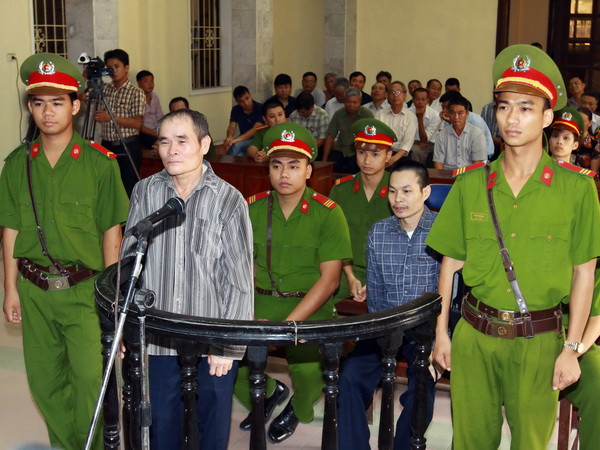 Xét xử 2 đối tượng gây rối trật tự công cộng tại Dương Nội ảnh 1