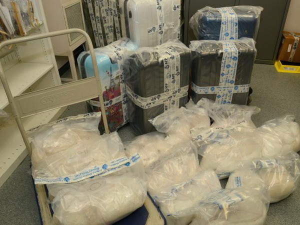 Australia bắt 14 người nước ngoài và thu giữ hơn 200 kg ma túy ảnh 1
