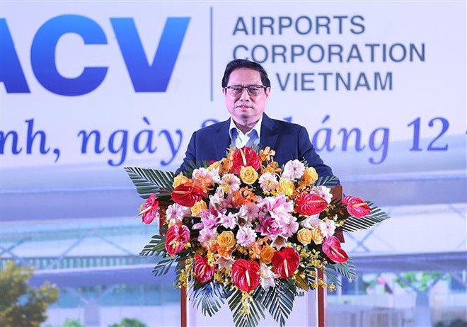 Thủ tướng Phạm Minh Chính phát biểu tại lễ khởi công. (Ảnh: Dương Giang/TTXVN) Thủ tướng phát lệnh khởi công xây dựng Nhà ga T3 Sân bay Tân Sơn Nhất ảnh 1