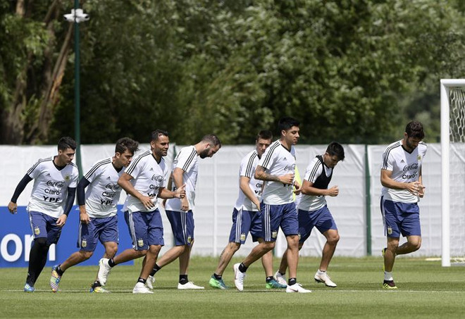 Messi là đội trưởng của đội tuyển già nhất tại World Cup 2018 ảnh 1