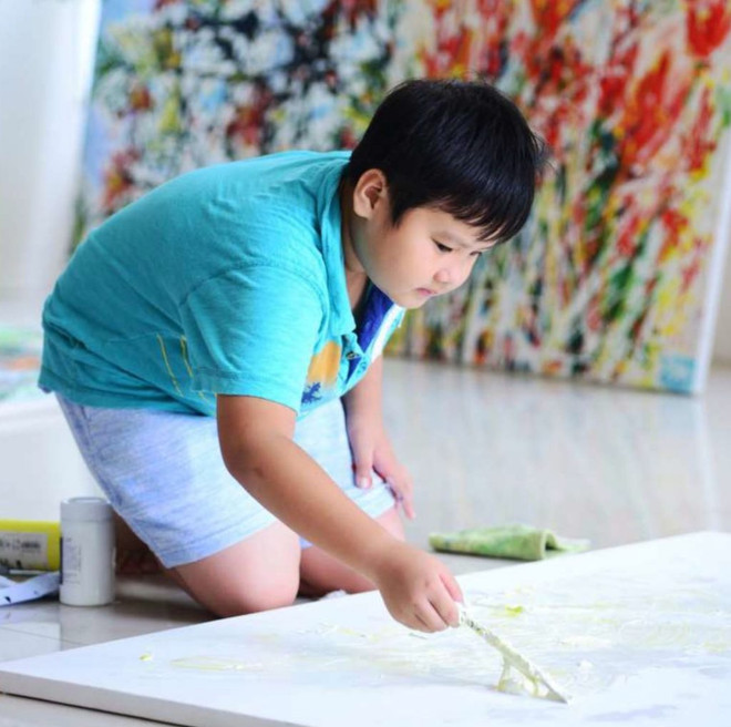 Danh họa nhí người Việt Nam lập kỷ lục về doanh số bán tranh ở Mỹ ảnh 1