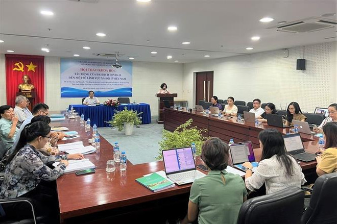 Đánh giá tác động của COVID-19 đến một số lĩnh vực xã hội ở Việt Nam ảnh 2