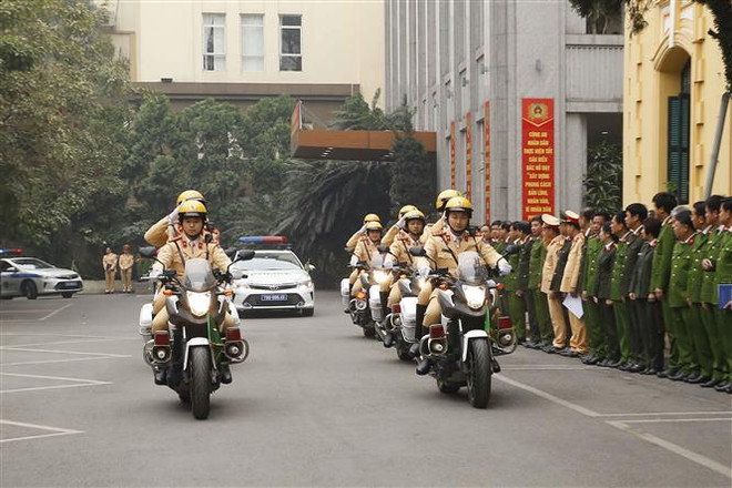 Bộ trưởng Tô Lâm kiểm tra công tác ứng trực bảo vệ Đại hội XIII ảnh 1