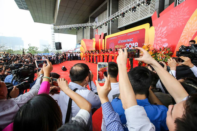 Làm báo thời cách mạng 4.0: Ngoài nghề giỏi cần tâm sáng ảnh 1