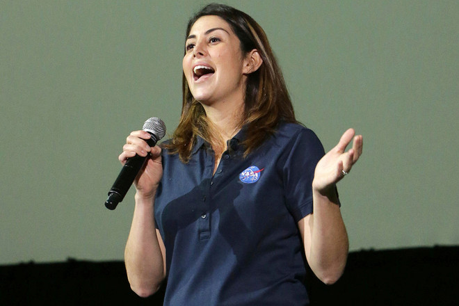 Câu chuyện về một nữ giám đốc trẻ tuổi gốc Tây Ban Nha của NASA ảnh 1