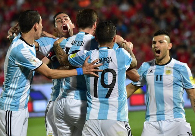 Bảng xếp hạng FIFA: Argentina lên số 1, Việt Nam tăng 2 bậc ảnh 1