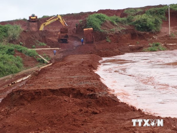 Bộ Tài nguyên Môi trường lên tiếng về sự cố vỡ hồ chứa thải quặng ảnh 1