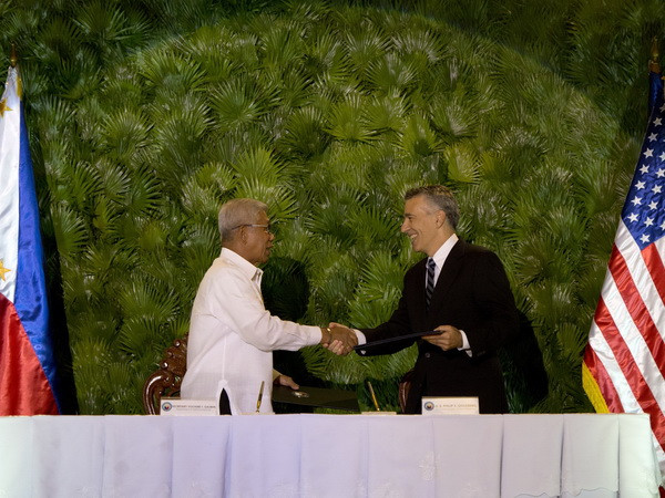 Tổng thống Mỹ hoan nghênh hiệp định với Philippines ảnh 1