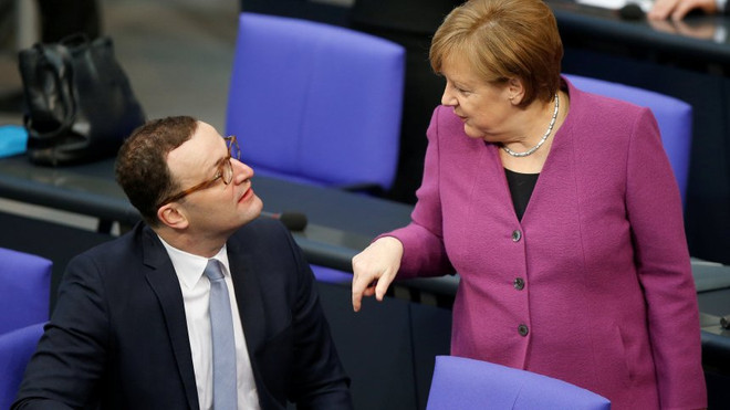 Bà Merkel chọn nhân vật chỉ trích chính sách tị nạn vào nội các mới ảnh 1