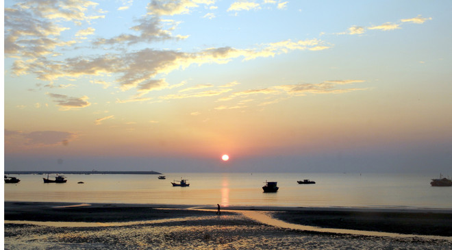 Hoàng hôn trên đảo Cô Tô. (Ảnh: Thanh Vân/TTXVN) TTXVN_2003CoTo3.jpg