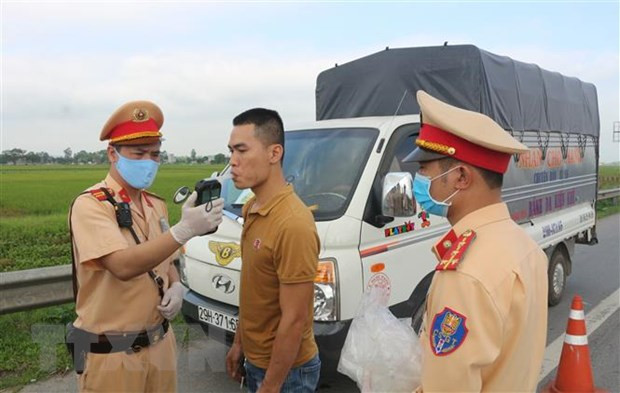 Sự hy sinh thầm lặng: Nỗi niềm cảnh sát giao thông vùng cao ảnh 1