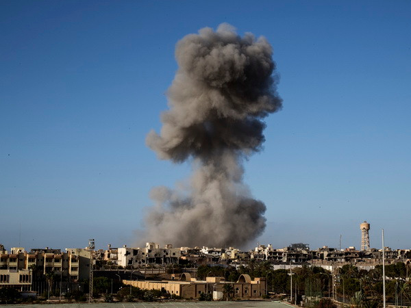 Trụ sở Ủy ban bầu cử tối cao Libya bị tấn công liều chết ảnh 1