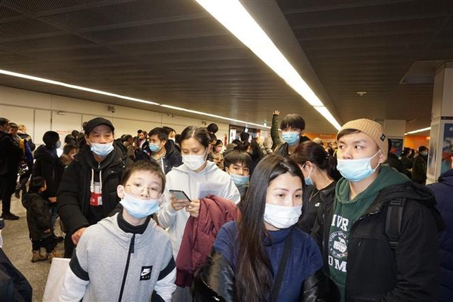 Tạo hành lang cho công dân Việt Nam tại Ukraine sơ tán đến nơi an toàn ảnh 1