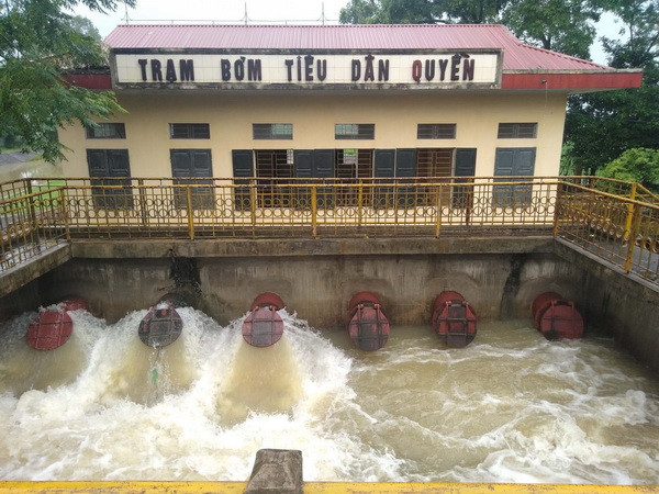 Các địa phương khắc phục hậu quả mưa lũ, tăng máy bơm tiêu úng ảnh 1