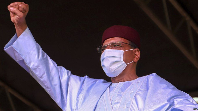 Tân Tổng thống Niger Mohamed Bazoum tuyên thệ nhậm chức ảnh 1