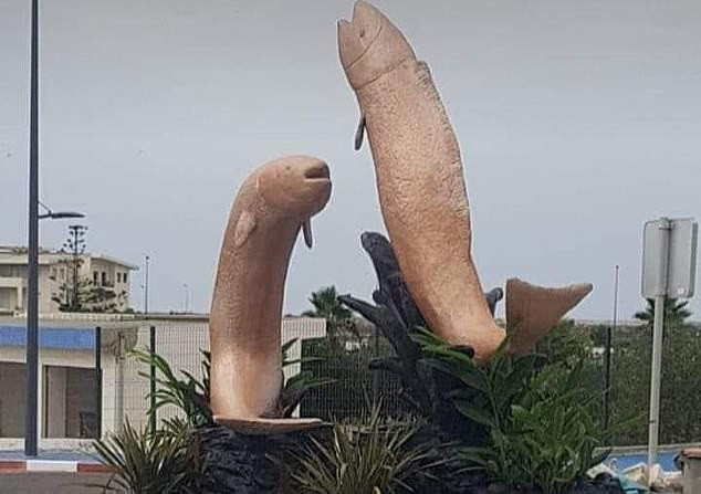 Người dân Maroc tức giận với quần thể tượng có tạo hình "nhạy cảm" ảnh 1