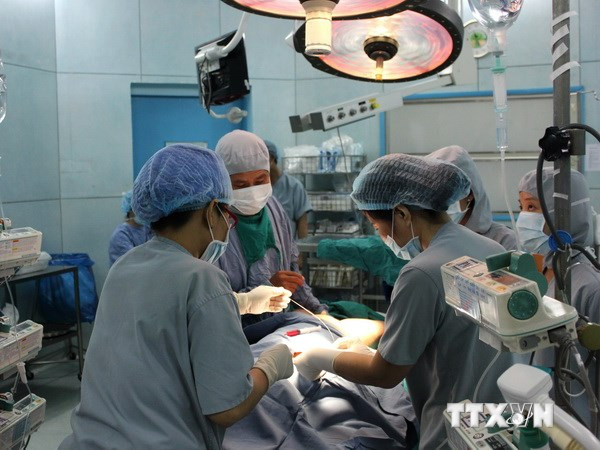 Bệnh viện Việt Đức chuyển giao kỹ thuật cho bệnh viện vệ tinh ảnh 1