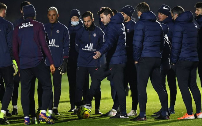 PSG có buổi tập đầu tiên dưới thời tân huấn luyện viên Pochettino ảnh 1
