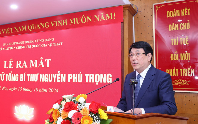 Thường trực Ban Bí thư Lương Cường phát biểu. (Ảnh: Văn Điệp/TTXVN) TTXVN_1510 Tu sach Tong Bi thu Nguyen Phu Trong (4).jpg