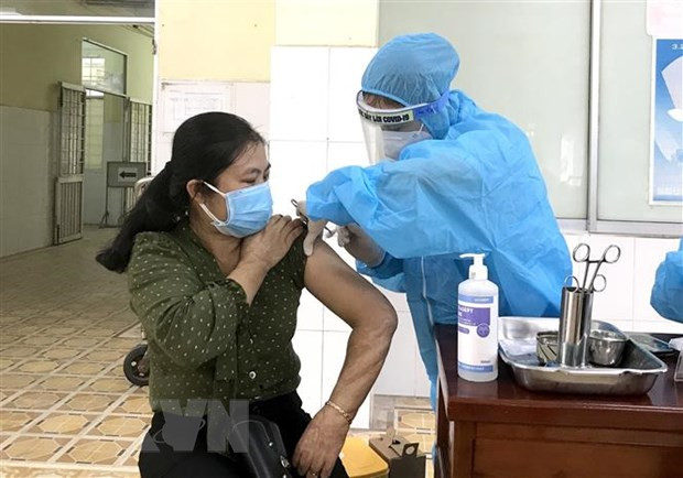 Hướng dẫn khám sàng lọc trước tiêm vaccine phòng COVID-19 của Bộ Y tế ảnh 1