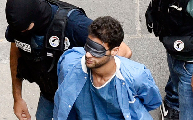 Kẻ định xả súng trên tàu Amsterdam-Paris bị buộc tội khủng bố ảnh 1