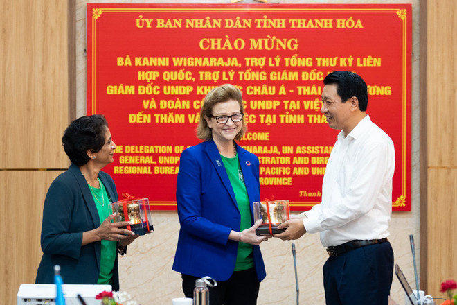 UNDP cam kết hỗ trợ người dân Thanh Hóa nâng cao chống chọi với bão lũ ảnh 1