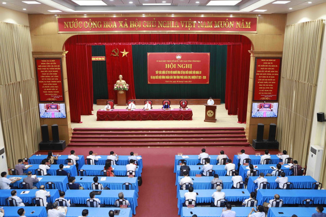 Bầu cử QH và HĐND: Các ứng cử viên tiếp xúc cử tri để vận động bầu cử ảnh 2