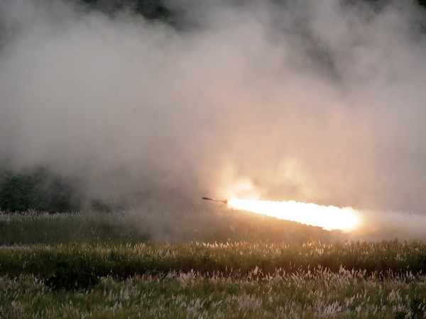 Mỹ bán cho Romania hệ thống pháo phản lực phóng loạt HIMARS ảnh 1