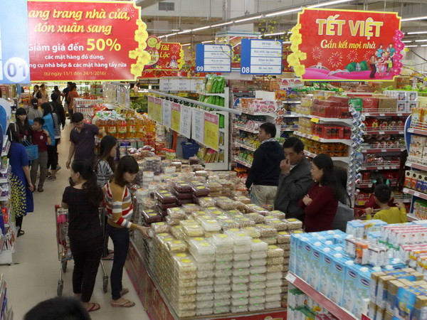 Xăng giảm nhưng cước vận tải, hàng tiêu dùng khó giảm giá do sát Tết ảnh 1