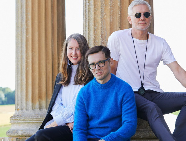 [Video] Erdem chính thức là nhà thiết kế độc quyền mới của H&M ảnh 1