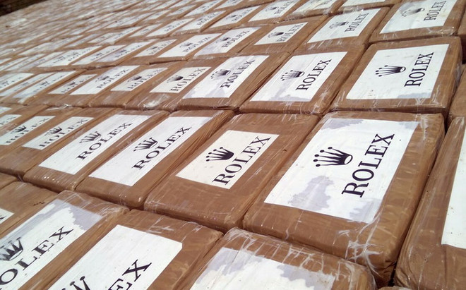 Colombia tịch thu gần 1 tấn cocaine giấu trong kiện hàng tàu biển ảnh 1