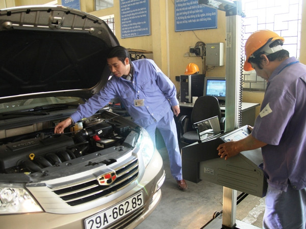 Đình chỉ hoạt động một trung tâm và 16 đăng kiểm viên ảnh 1