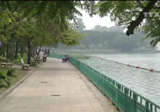 Trả lại môi trường trong sạch cho khu vực bến thủy nội địa Hồ Tây ảnh 1