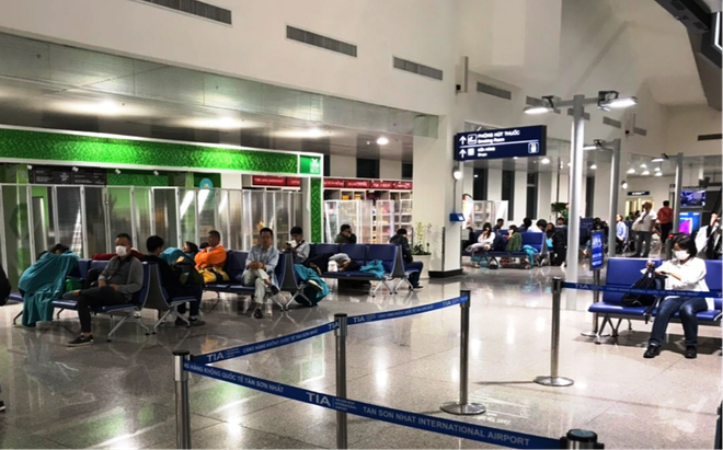 Đêm trắng không ngủ để những ‘cánh chim sắt’ vượt bão giông ảnh 2