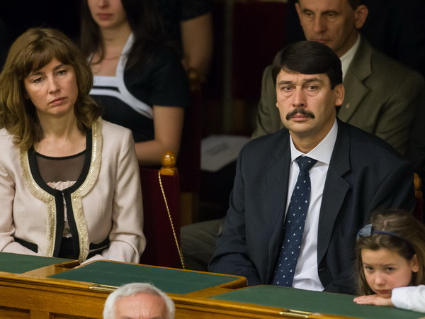 Tổng thống Hungary và Phu nhân sẽ thăm cấp Nhà nước tới Việt Nam ảnh 1