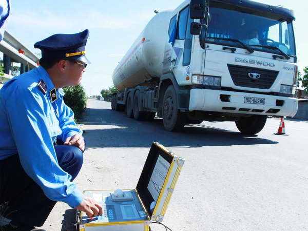 Nghệ An kiên quyết xử lý xe quá tải “nằm lì” tránh trạm cân ảnh 1