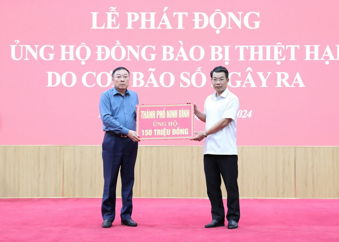 ttxvn_ninh_binh_phat_dong_ung_ho_dong_bao_bi_thiet_hai_do_con_bao_so_3.jpg