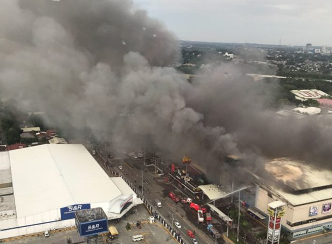 Không còn ai sống sót trong vụ cháy trung tâm thương mại ở Philippines ảnh 1