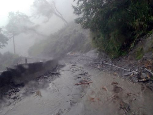 Trung Quốc ra cảnh báo cam về bão Hato, kêu gọi ngư dân trở về ảnh 1