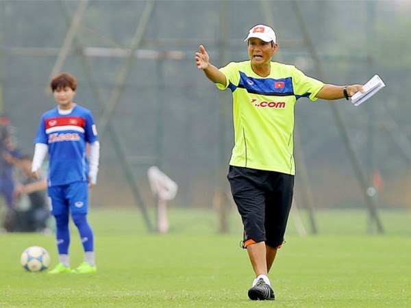 HLV Mai Đức Chung tin Philppines sẽ không thả Thái Lan ở trận cuối ảnh 1