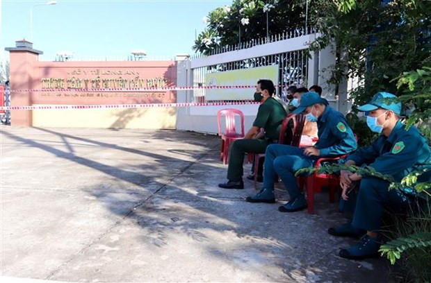 Long An: Khẩn trương truy vết các trường hợp liên quan ca COVID-19 ảnh 1
