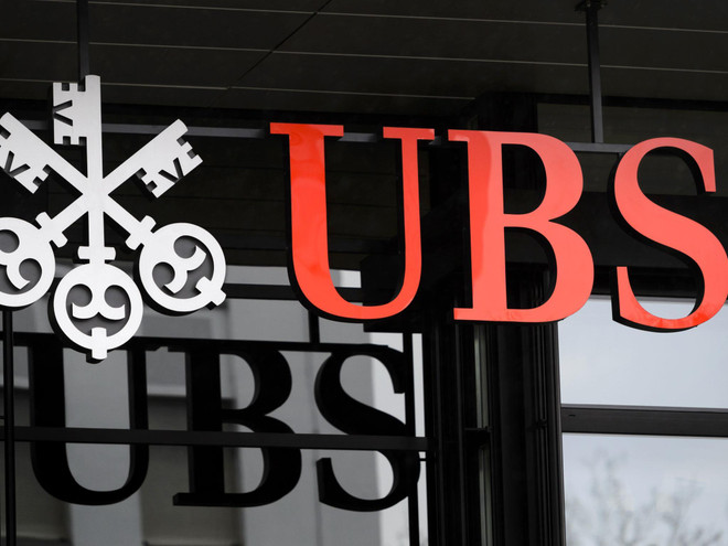 Ngân hàng UBS bị Singapore phạt. (Nguồn: Getty) Singapore phạt ngân hàng UBS của Thụy Sĩ do lừa dối khách hàng ảnh 1
