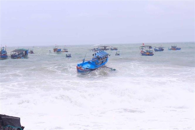 Đề phòng thời tiết nguy hiểm trên đất liền và trên biển​ ảnh 2