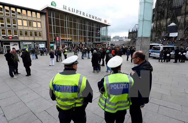 Đức treo thưởng lớn cho người tố giác những kẻ tấn công tình dục ảnh 1