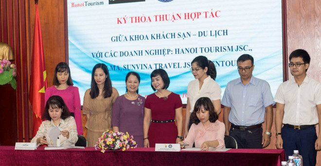 Khoa Khách sạn-Du lịch Đại học Thương mại hợp tác với 5 công ty ảnh 2