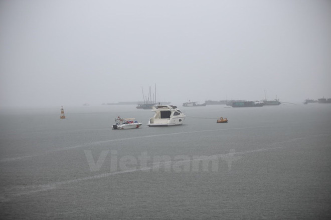 Cảnh báo mưa dông kèm gió giật trên khu vực Bắc Biển Đông ảnh 1